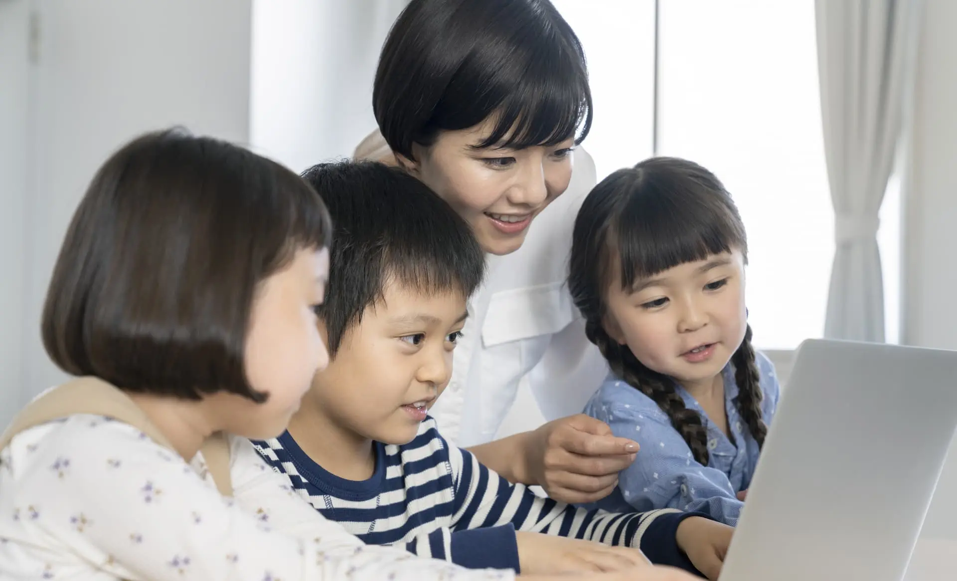 https://programming.orangesoftware.co.jp/wp-content/uploads/2023/05/mv1.webp